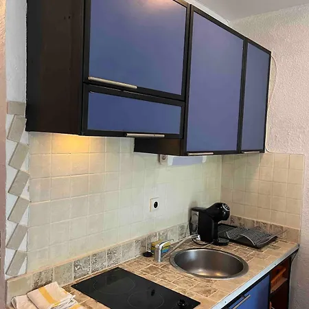 Apartment Ideal Famille , Jardin, Cuisine Equipee , Wi-fi
